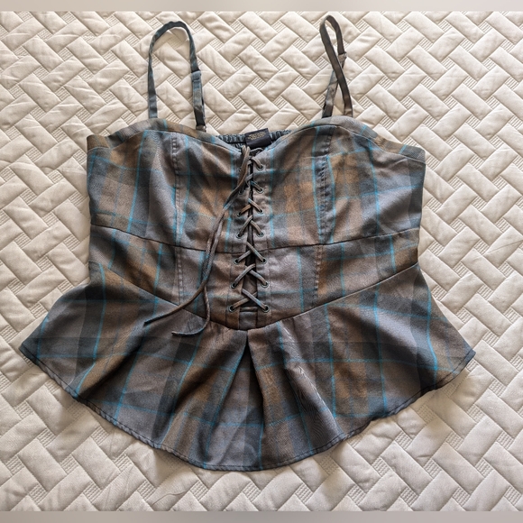 Torrid Outlander Mackenzie Tartan Plaid Lace up Corset Top size.2X (18-20) - Picture 2 of 6